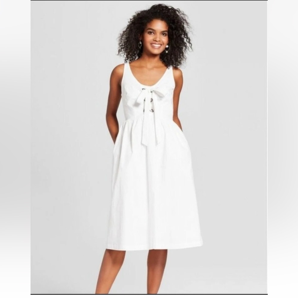 Who what Wear Cottagecore Grommet lace up dress size small